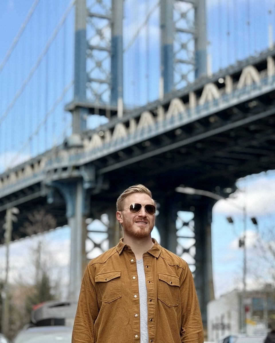 David under the Manhattan Bridge in Brooklyn